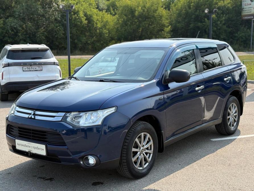 Mitsubishi Outlander III Рестайлинг Томск  - изображение 4