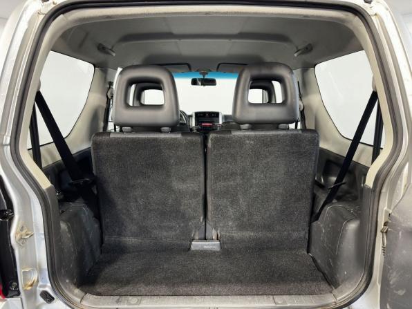 Suzuki Jimny III Рестайлинг 1 с пробегом 2010 года, цена 729 900 рублей, 179000 км, внедорожник, Автокод Объявления