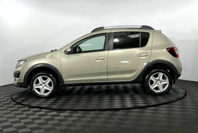 Renault Sandero II с пробегом 2018 года, цена 925 000 рублей, 165716 км, хэтчбек, Автокод Объявления