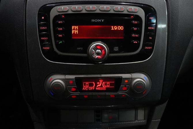 Ford Focus II Рестайлинг с пробегом 2008 года, цена 403 000 рублей, 291512 км, седан, Автокод Объявления