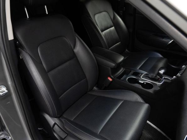 Kia Sportage IV Рестайлинг с пробегом 2019 года, цена 2 225 000 рублей, 139685 км, внедорожник, Автокод Объявления