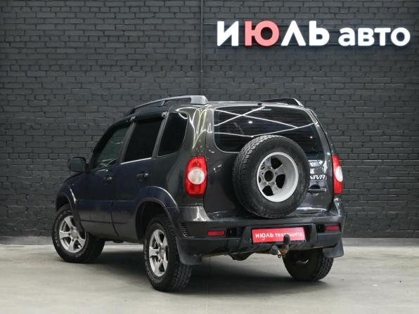 Chevrolet Niva I Рестайлинг с пробегом 2010 года, цена 440 000 рублей, 183118 км, внедорожник, Автокод Объявления
