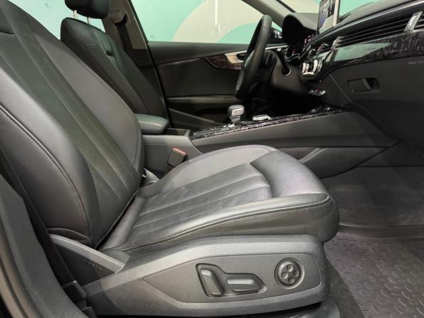Audi A4 V (B9) с пробегом 2018 года, цена 2 550 000 рублей, 176930 км, седан, Автокод Объявления