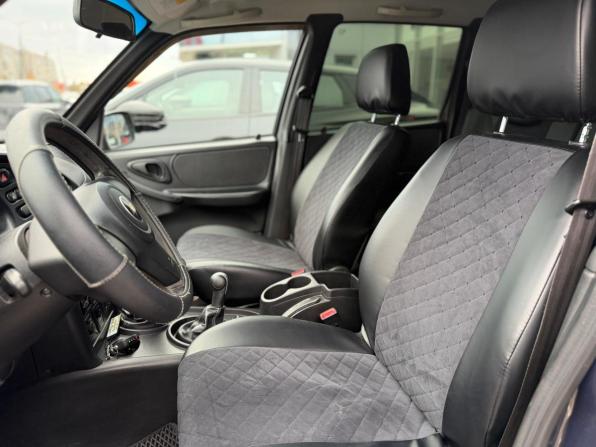 Chevrolet Niva I Рестайлинг с пробегом 2015 года, цена 422 000 рублей, 234542 км, внедорожник, Автокод Объявления