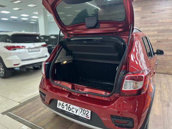 Renault Sandero II Рестайлинг с пробегом 2019 года, цена 1 390 000 рублей, 102386 км, хэтчбек, Автокод Объявления
