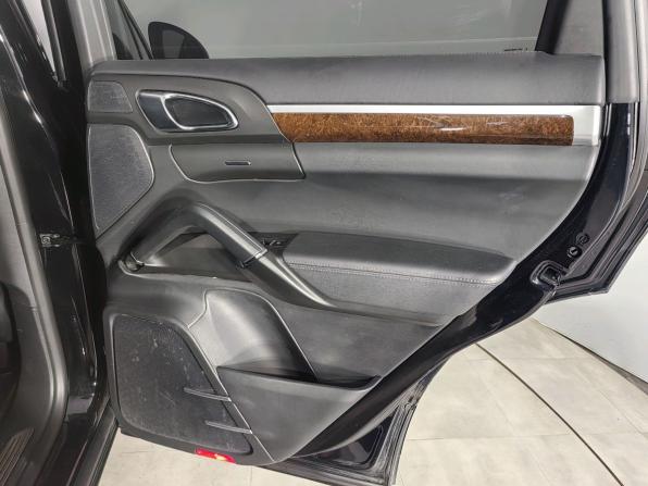 Porsche Cayenne II (958) с пробегом 2014 года, цена 2 370 000 рублей, 183938 км, внедорожник, Автокод Объявления