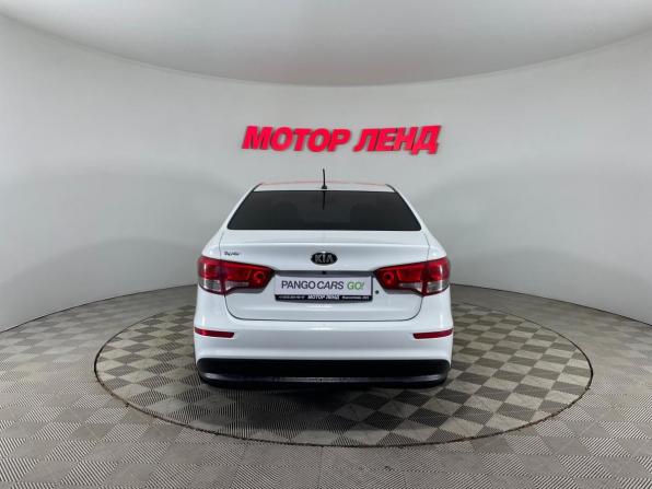Kia Rio III Рестайлинг с пробегом 2016 года, цена 882 000 рублей, 162162 км, седан, Автокод Объявления