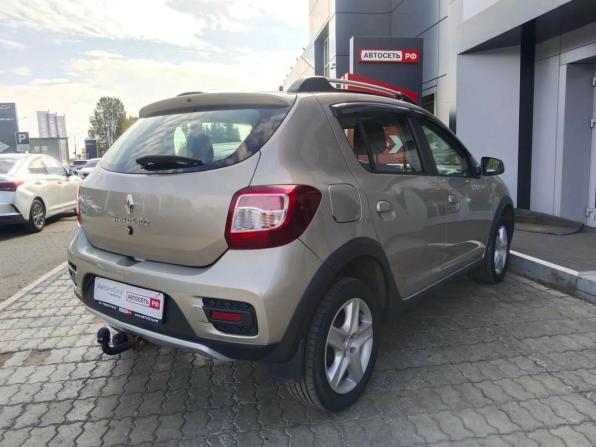 Renault Sandero II с пробегом 2016 года, цена 900 511 рублей, 139066 км, хэтчбек, Автокод Объявления