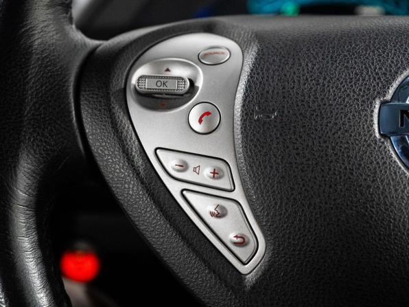 Nissan Leaf I (ZE0/AZE0) с пробегом 2017 года, цена 1 060 000 рублей, 127118 км, хэтчбек, Автокод Объявления