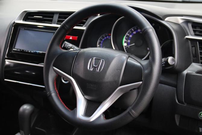Honda Fit III с пробегом 2015 года, цена 950 250 рублей, 167592 км, хэтчбек, Автокод Объявления