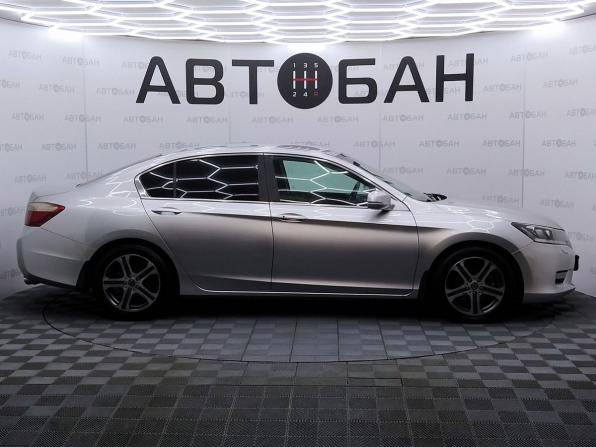 Honda Accord IX с пробегом 2013 года, цена 1 200 000 рублей, 354699 км, седан, Автокод Объявления