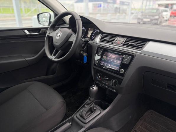 Skoda Rapid I Рестайлинг с пробегом 2019 года, цена 1 350 000 рублей, 92000 км, лифтбек, Автокод Объявления