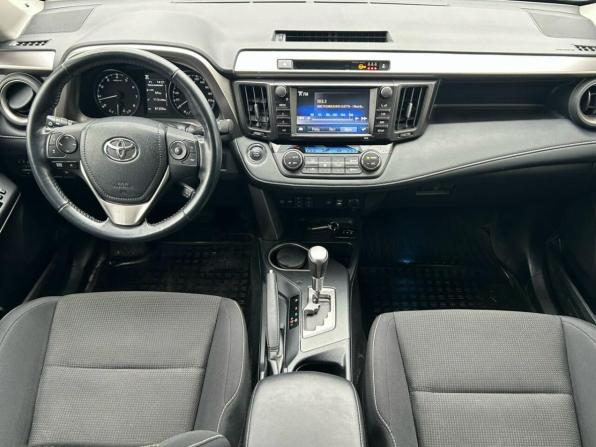 Toyota RAV4 IV (XA40) Рестайлинг с пробегом 2017 года, цена 2 265 000 рублей, 81250 км, внедорожник, Автокод Объявления