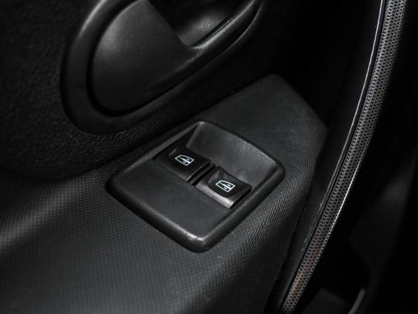 Renault Sandero II Рестайлинг с пробегом 2019 года, цена 1 099 000 рублей, 88553 км, хэтчбек, Автокод Объявления