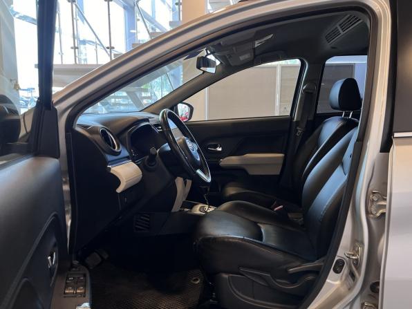 Toyota Rush II с пробегом 2022 года, цена 2 250 000 рублей, 112486 км, внедорожник, Автокод Объявления