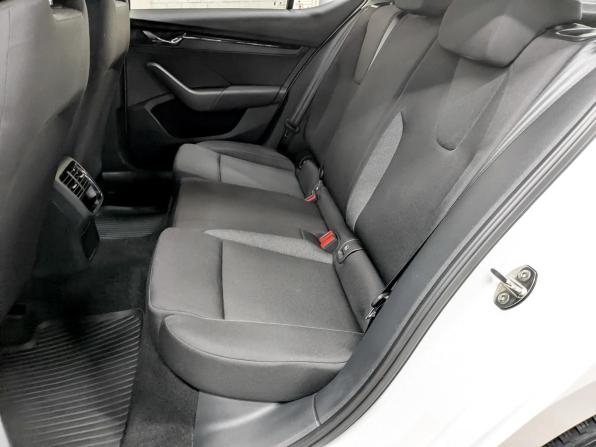 Skoda Octavia IV (A8) с пробегом 2021 года, цена 2 440 000 рублей, 52826 км, лифтбек, Автокод Объявления