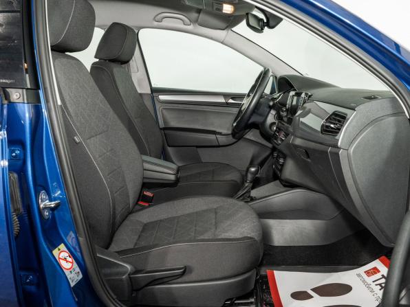 Volkswagen Polo VI с пробегом 2022 года, цена 1 600 000 рублей, 35701 км, лифтбек, Автокод Объявления