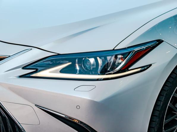 Lexus ES VII с пробегом 2021 года, цена 3 450 000 рублей, 263663 км, седан, Автокод Объявления