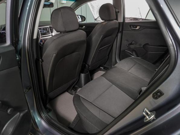 Hyundai Solaris II с пробегом 2017 года, цена 1 009 000 рублей, 88523 км, седан, Автокод Объявления