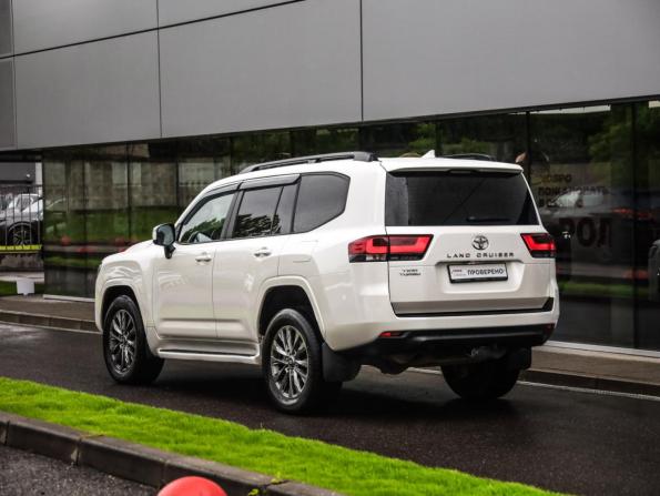Toyota Land Cruiser 300 Series с пробегом 2021 года, цена 7 299 000 рублей, 117365 км, внедорожник, Автокод Объявления