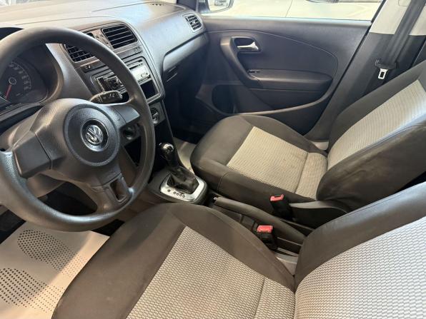 Volkswagen Polo V с пробегом 2012 года, цена 395 000 рублей, 281365 км, седан, Автокод Объявления