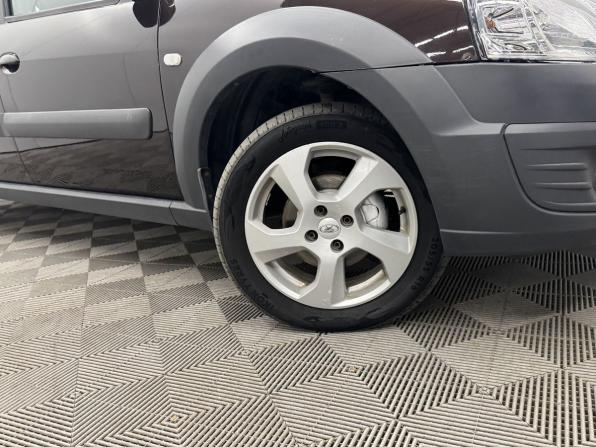 Lada (ВАЗ) Largus I с пробегом 2020 года, цена 1 030 000 рублей, 178445 км, универсал, Автокод Объявления