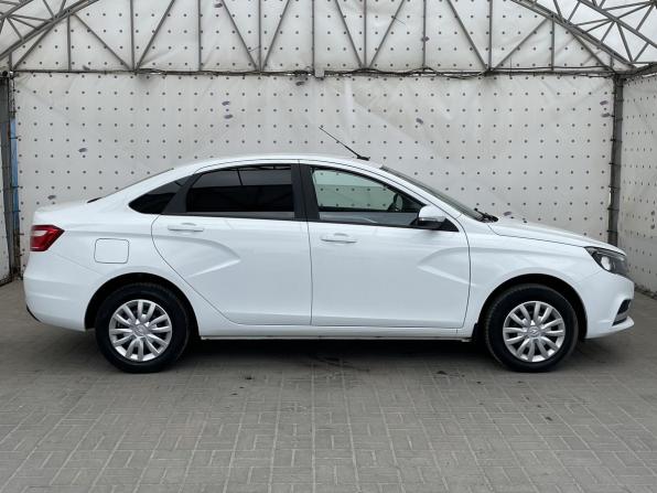 Lada (ВАЗ) Vesta I с пробегом 2022 года, цена 1 230 000 рублей, 50755 км, седан, Автокод Объявления