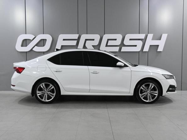 Skoda Octavia IV (A8) с пробегом 2021 года, цена 2 499 000 рублей, 115486 км, лифтбек, Автокод Объявления