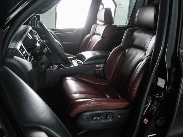 Lexus LX III Рестайлинг 2 с пробегом 2018 года, цена 7 899 000 рублей, 134542 км, внедорожник, Автокод Объявления