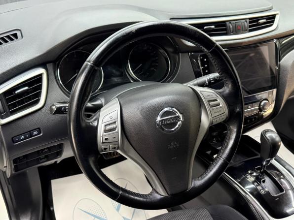 Nissan Qashqai II с пробегом 2018 года, цена 1 430 000 рублей, 128453 км, внедорожник, Автокод Объявления