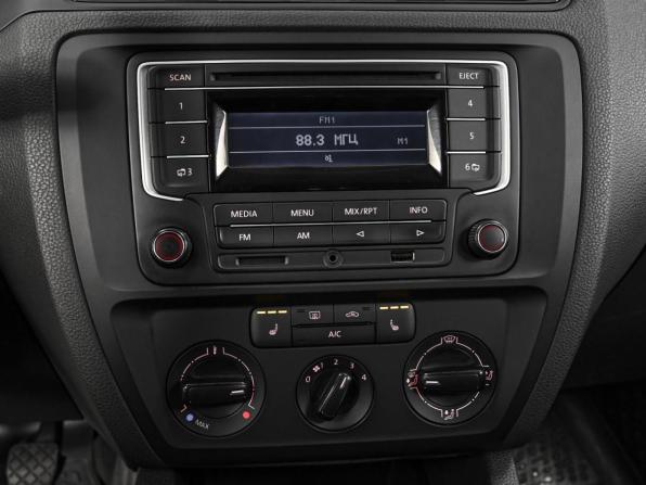 Volkswagen Jetta VI Рестайлинг с пробегом 2015 года, цена 1 025 000 рублей, 58755 км, седан, Автокод Объявления