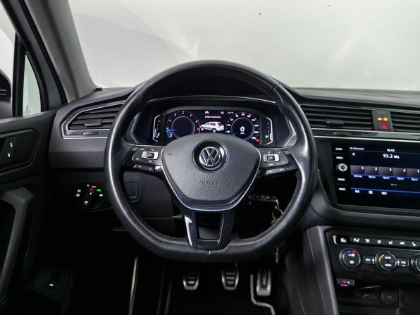 Volkswagen Tiguan II с пробегом 2019 года, цена 2 189 000 рублей, 137811 км, внедорожник, Автокод Объявления