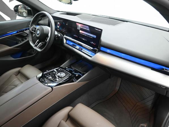 BMW 5 серии VIII (G60/G61/G68) с пробегом 2024 года, цена 7 349 900 рублей, 16911 км, седан, Автокод Объявления