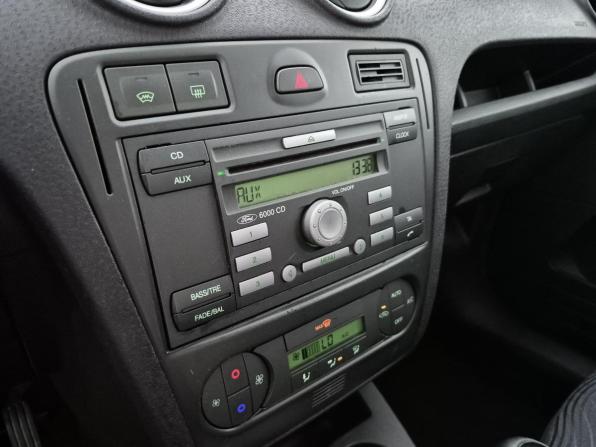Ford Fusion I Рестайлинг с пробегом 2006 года, цена 290 030 рублей, 243203 км, хэтчбек, Автокод Объявления