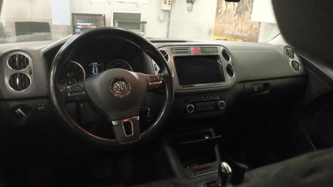 Volkswagen Tiguan I с пробегом 2010 года, цена 999 000 рублей, 172615 км, внедорожник, Автокод Объявления