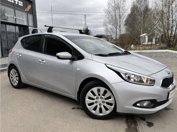 Kia Ceed II с пробегом 2012 года, цена 1 090 000 рублей, 140050 км, хэтчбек, Автокод Объявления