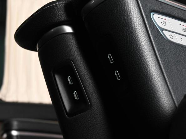 Mercedes-Benz V-Класс III (W447) Рестайлинг с пробегом 2021 года, цена 5 649 000 рублей, 107998 км, минивэн, Автокод Объявления
