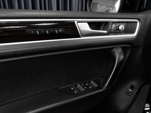 Volkswagen Touareg II Рестайлинг с пробегом 2016 года, цена 3 239 000 рублей, 189786 км, внедорожник, Автокод Объявления