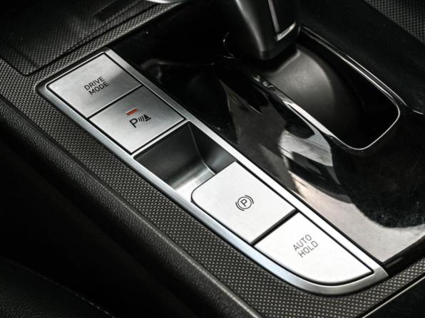 Hyundai Elantra VII (CN7) Рестайлинг с пробегом 2023 года, цена 2 099 000 рублей, 56987 км, седан, Автокод Объявления