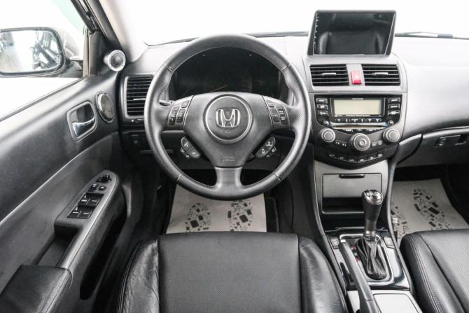 Honda Accord VII Рестайлинг с пробегом 2007 года, цена 959 000 рублей, 379000 км, седан, Автокод Объявления