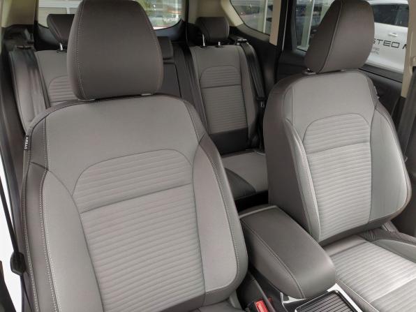 Ford Kuga II Рестайлинг с пробегом 2017 года, цена 1 850 000 рублей, 32950 км, внедорожник, Автокод Объявления