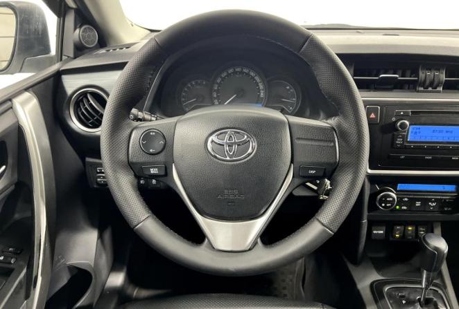 Toyota Auris II с пробегом 2013 года, цена 990 000 рублей, 236949 км, хэтчбек, Автокод Объявления