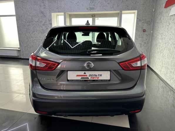 Nissan Qashqai II с пробегом 2017 года, цена 1 699 000 рублей, 106887 км, внедорожник, Автокод Объявления