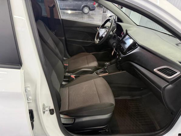 Hyundai Solaris II Рестайлинг с пробегом 2022 года, цена 1 587 000 рублей, 106121 км, седан, Автокод Объявления