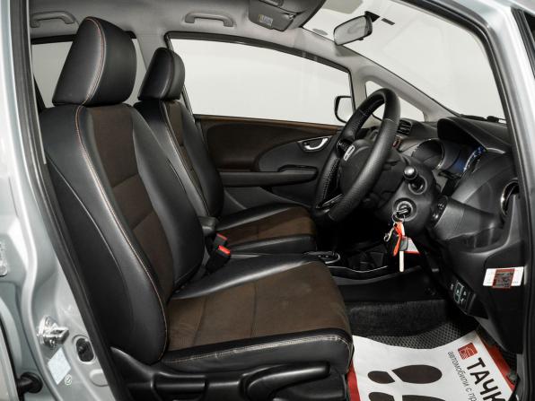 Honda Fit Shuttle I с пробегом 2011 года, цена 899 500 рублей, 129619 км, универсал, Автокод Объявления