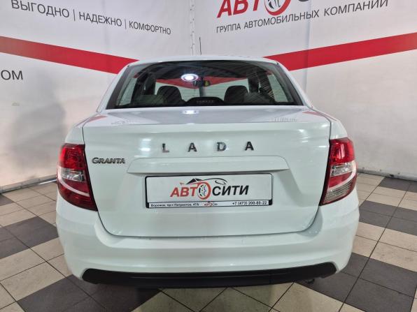 Lada (ВАЗ) Granta I Рестайлинг с пробегом 2023 года, цена 889 000 рублей, 17000 км, седан, Автокод Объявления