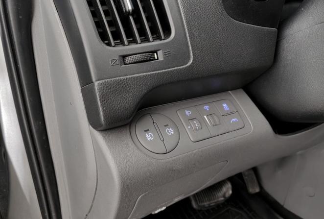 Hyundai H-1 II с пробегом 2015 года, цена 1 640 000 рублей, 352777 км, минивэн, Автокод Объявления