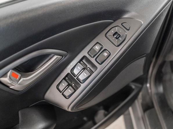 Hyundai Tucson II с пробегом 2010 года, цена 1 300 000 рублей, 172823 км, внедорожник, Автокод Объявления