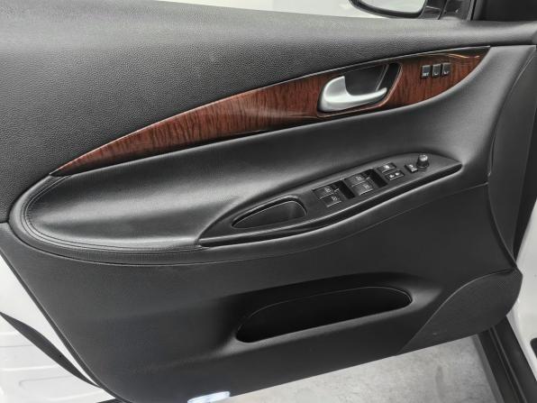 Infiniti QX50 I с пробегом 2013 года, цена 1 900 000 рублей, 227792 км, внедорожник, Автокод Объявления