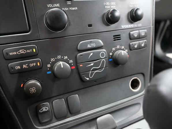 Volvo XC70 I с пробегом 2000 года, цена 619 900 рублей, 498982 км, универсал, Автокод Объявления